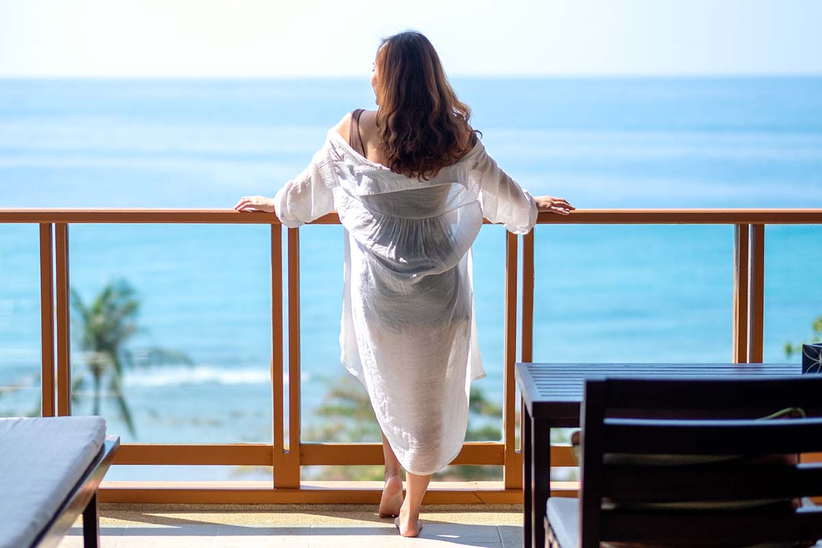 Vue sur la terrasse, ou quelles fenêtres et quels accessoires choisir